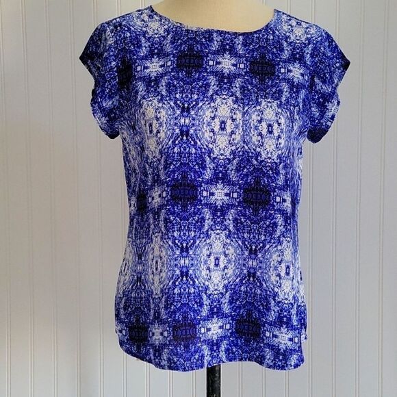 BLOUSE 👚 S  - Picture 1 of 4